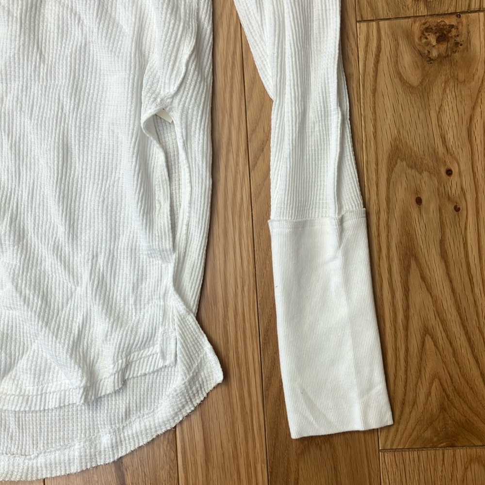 NWT We the free by free people White Long Sleeve thermal Top - Picture 3 of 3